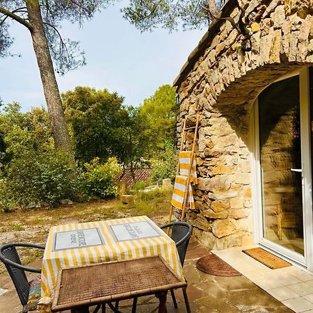 Les Cabanons Sainte Victoire Hotell Exteriör bild
