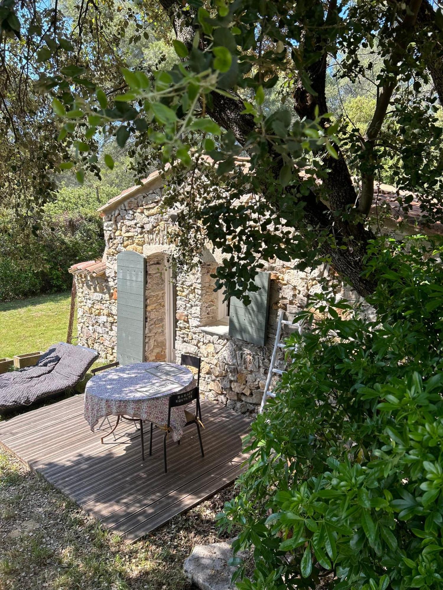 Les Cabanons Sainte Victoire Hotell Rum bild