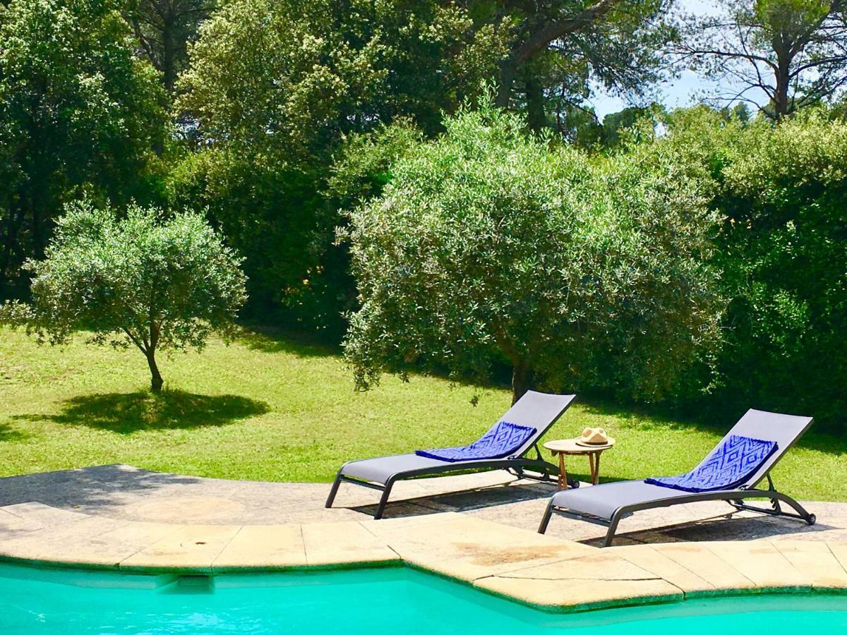 Les Cabanons Sainte Victoire Hotell Exteriör bild