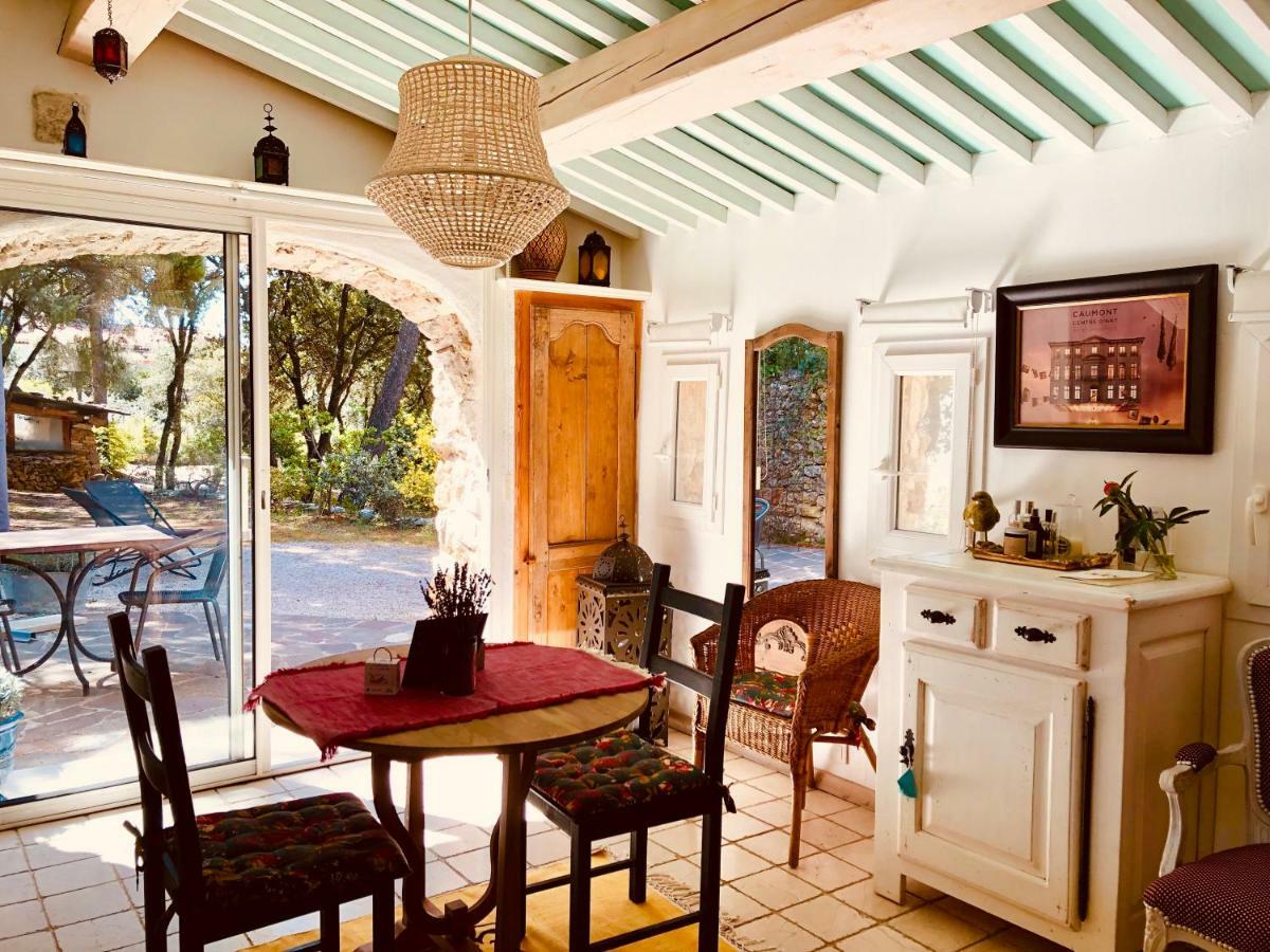 Les Cabanons Sainte Victoire Hotell Exteriör bild